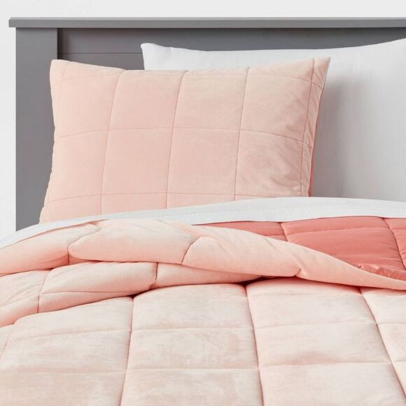 Pillowfort - Twin Comforter Set Windowpane Velvet Pink - Pillow Pink - Picture 1 of 3